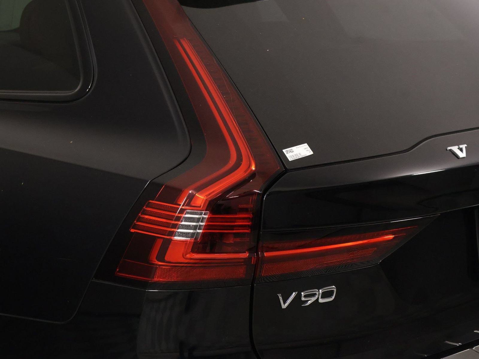 Certified 2023 Volvo V90 B6 Cross Country Ultimate w/ Climate Package AWD/4WD image 18