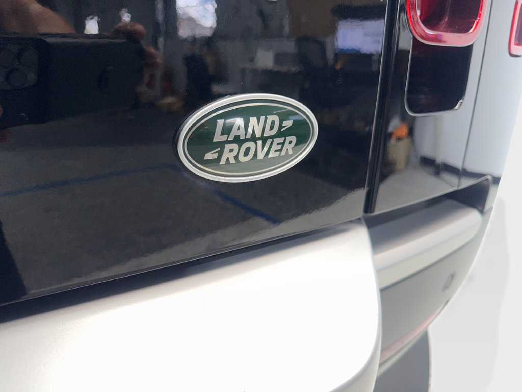 Used 2023 Land Rover Defender 110 SE AWD/4WD image 26