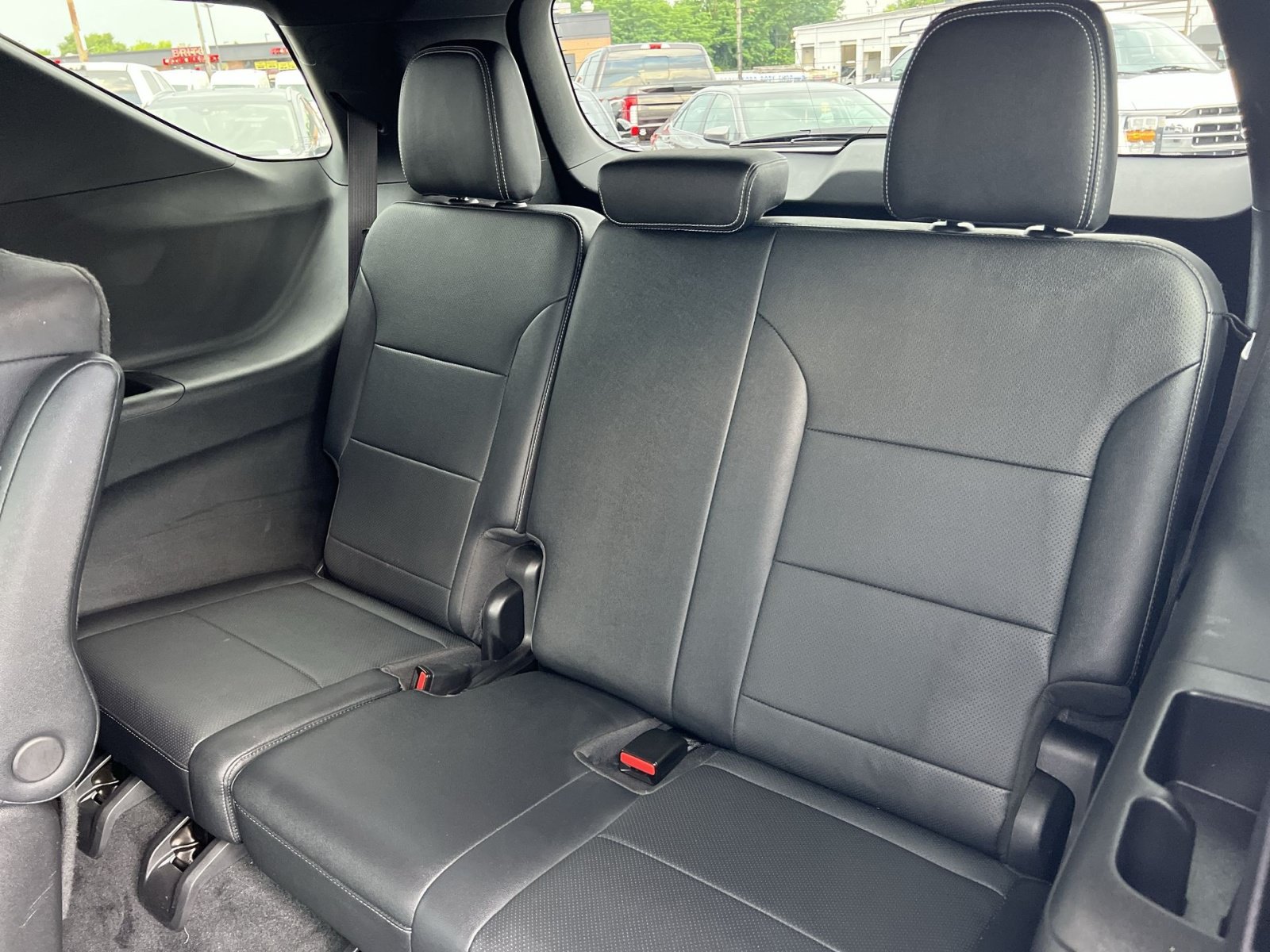 Used 2025 Chevrolet Traverse LT AWD/4WD image 25