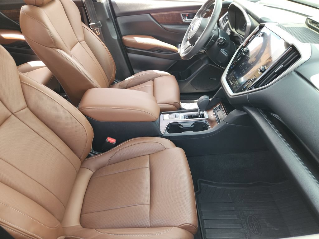 Used 2025 Subaru Ascent Touring AWD/4WD image 13