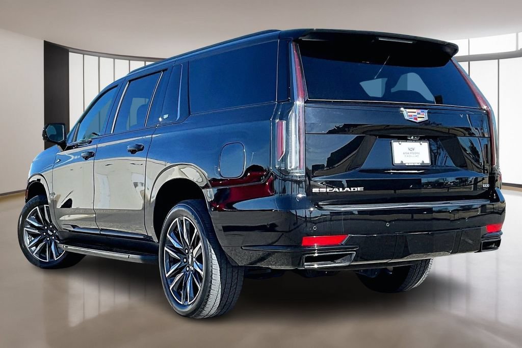 Used 2023 Cadillac Escalade ESV Sport AWD/4WD image 12
