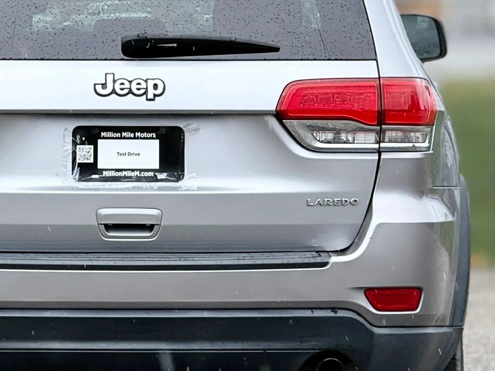 Used 2014 Jeep Grand Cherokee Laredo w/ 18" Wheel & 8.4" Radio Group image 14
