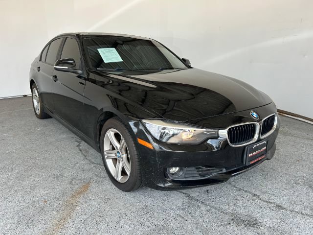 Used 2015 BMW 328i xDrive Sedan AWD/4WD image 2