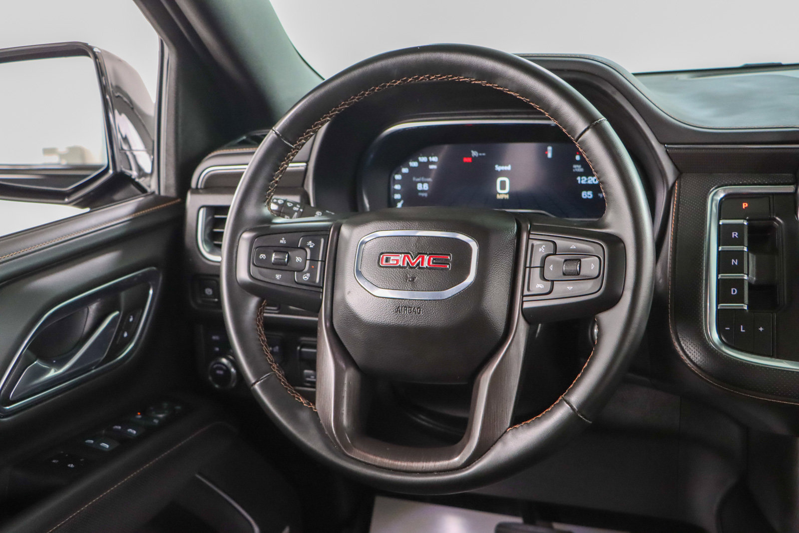 Used 2024 GMC Yukon AT4 w/ Max Trailering Package image 13