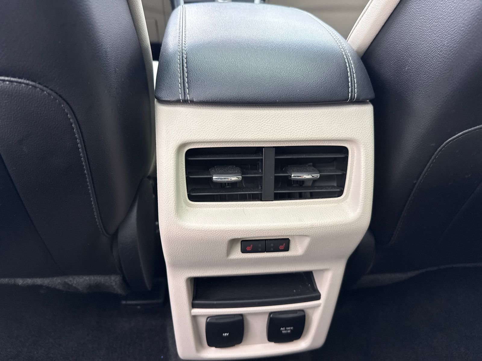 Used 2017 Ford Edge Titanium w/ Equipment Group 301A FWD image 39