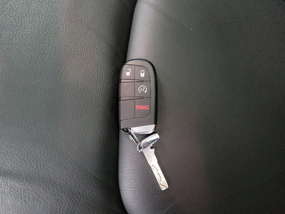 Used 2021 Jeep Renegade Limited w/ Sun & Sound Group image 32