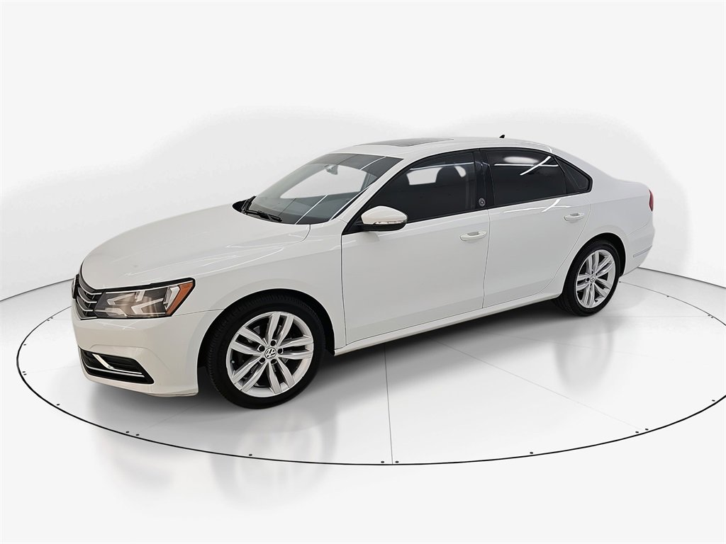 Used 2019 Volkswagen Passat 2.0T Wolfsburg w/ Wheels & Sunroof Package image 10