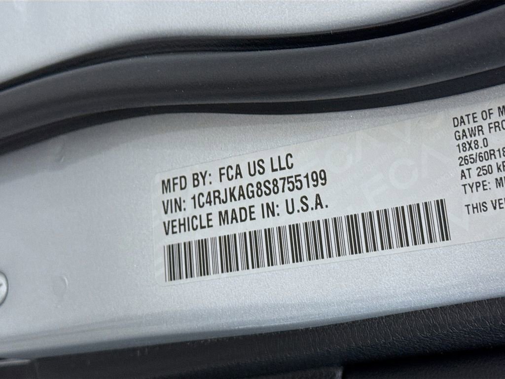 New 2025 Jeep Grand Cherokee L Laredo image 22