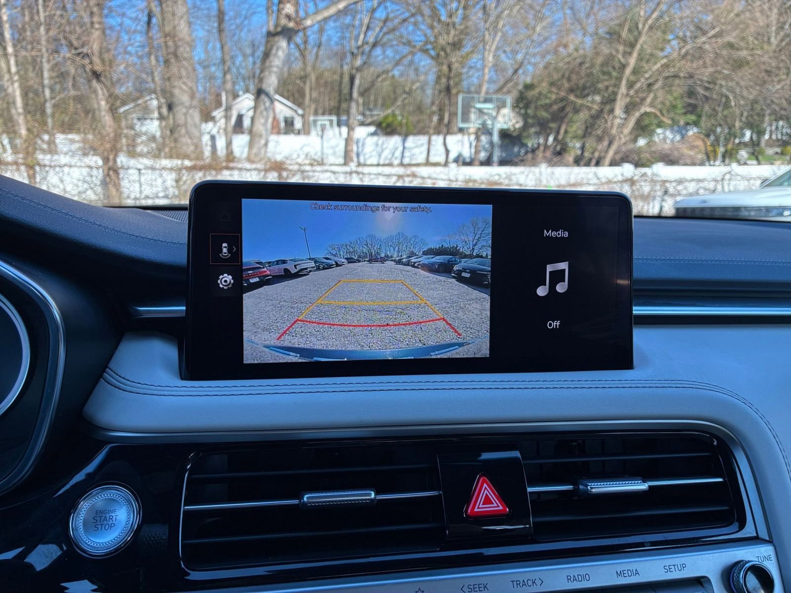 Used 2025 Genesis G70 2.5T image 24