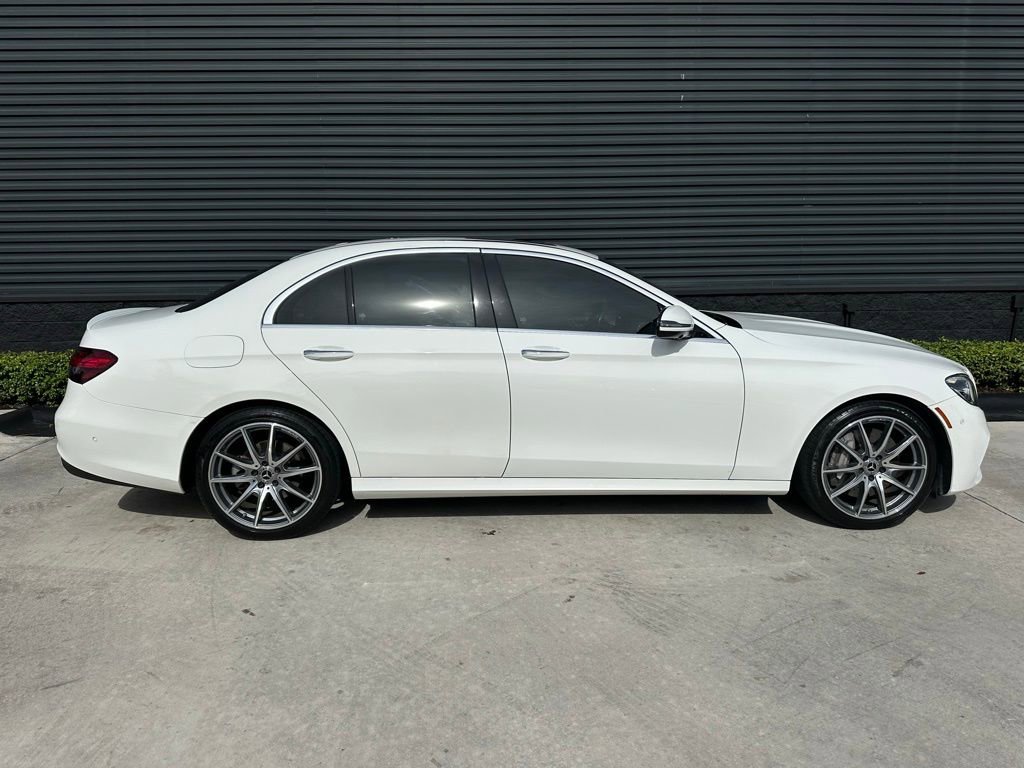 Used 2022 Mercedes-Benz E 350 Sedan image 10