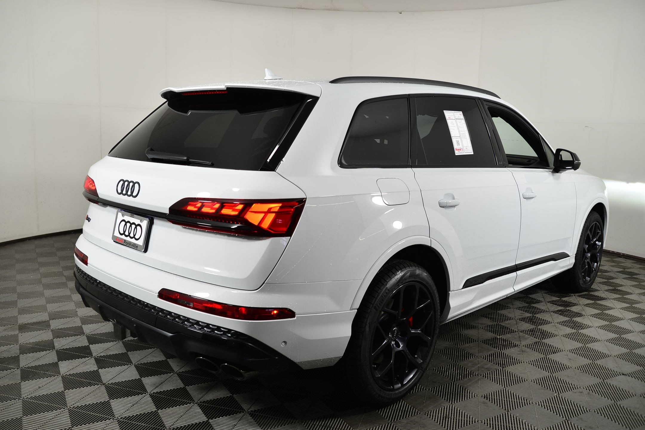New 2026 Audi SQ7 Prestige AWD/4WD image 8