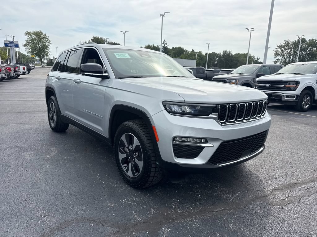Used 2024 Jeep Grand Cherokee Limited 4xe AWD/4WD image 4
