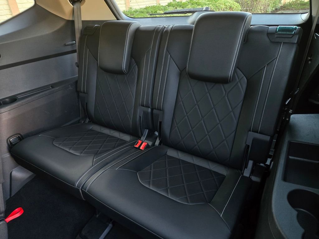 Used 2025 Volkswagen Atlas SEL Premium R-Line image 13