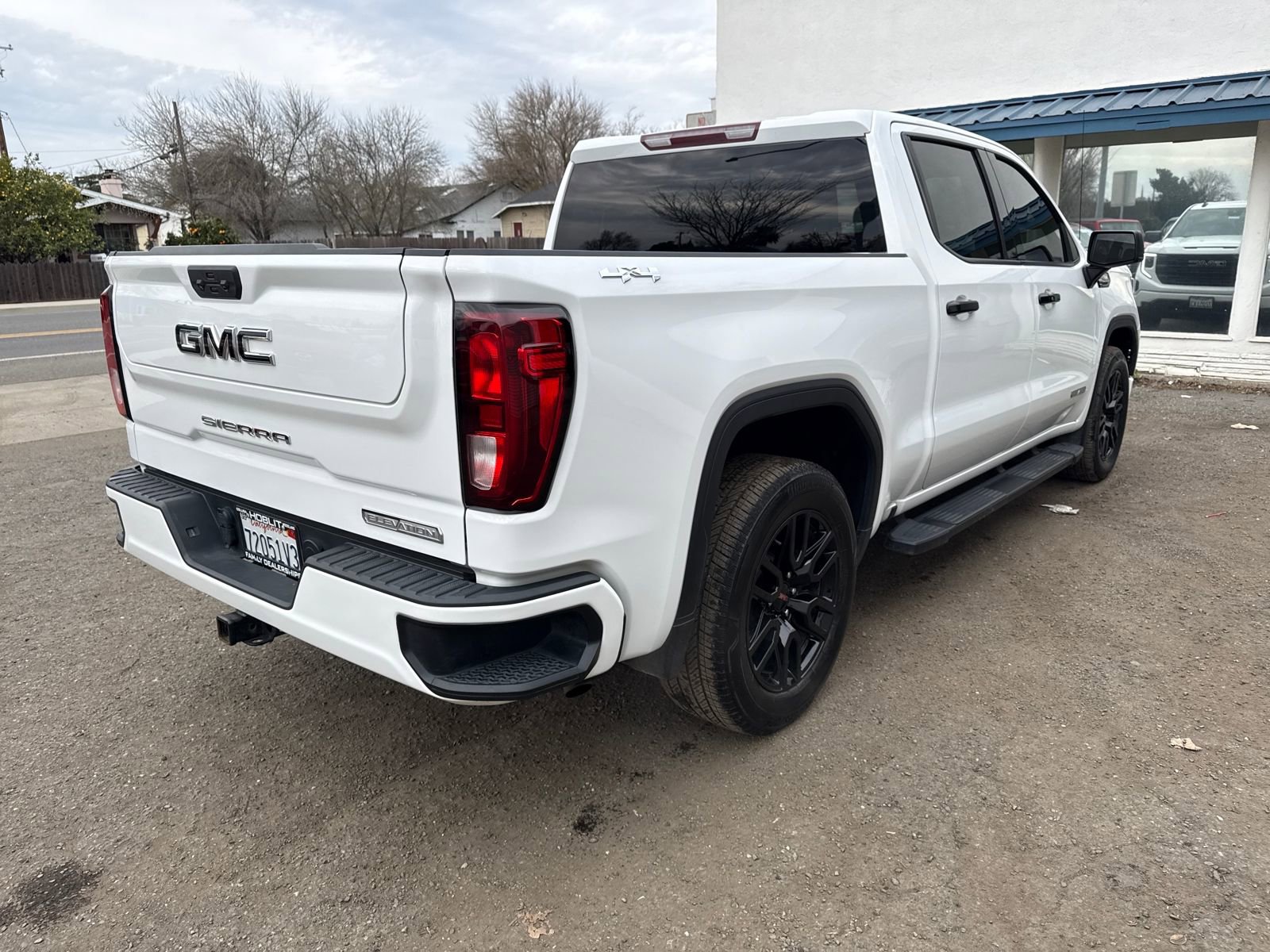 Used 2023 GMC Sierra 1500 Elevation w/ LPO, Elevation Black Package image 5