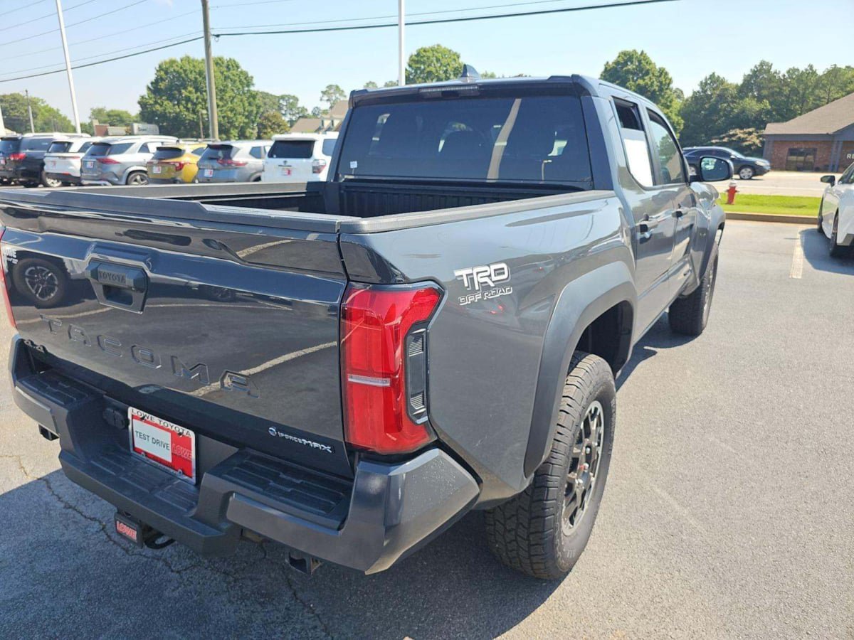 Used 2024 Toyota Tacoma TRD Off-Road AWD/4WD image 3