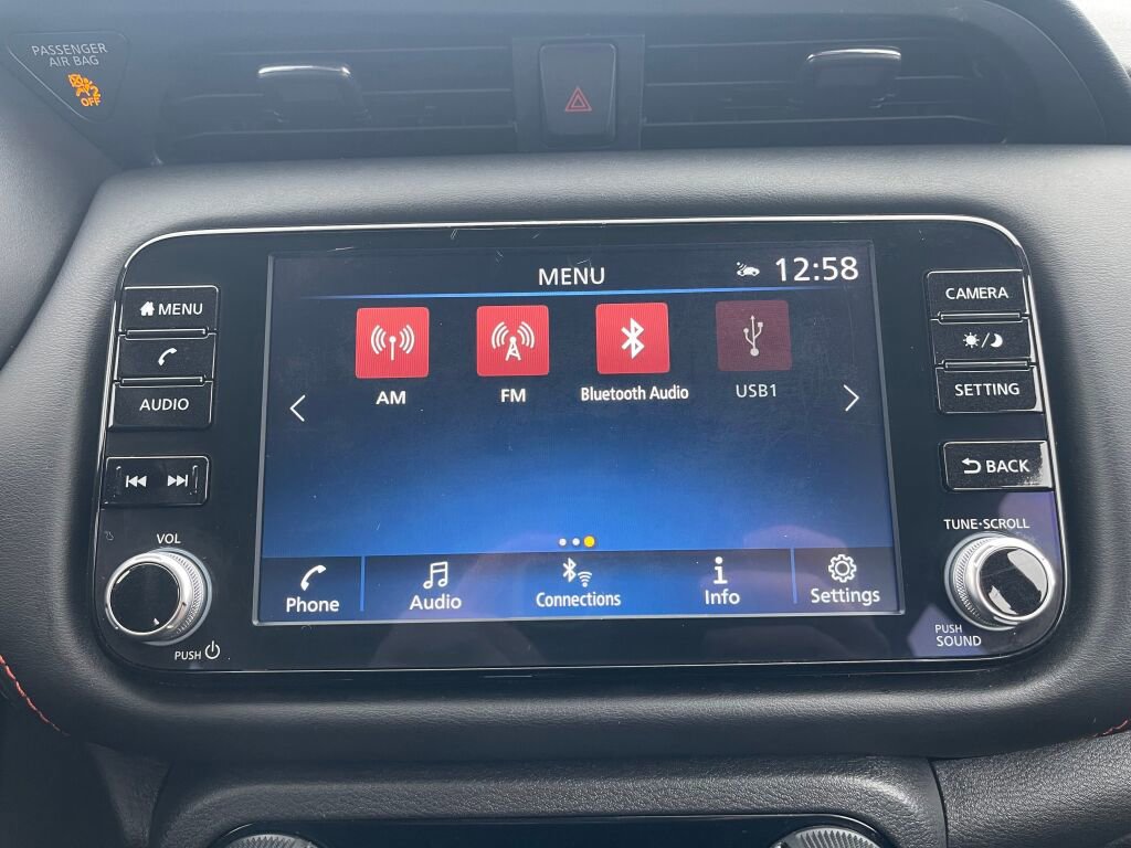 Used 2024 Nissan Kicks SR image 9