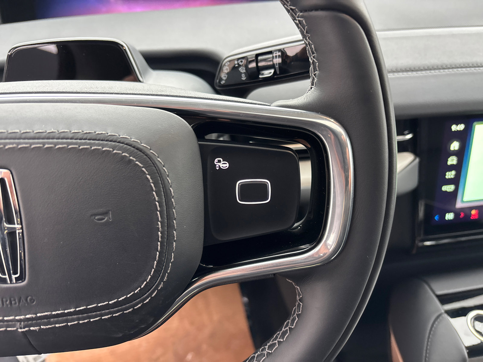 New 2026 Lincoln Navigator L Reserve image 17