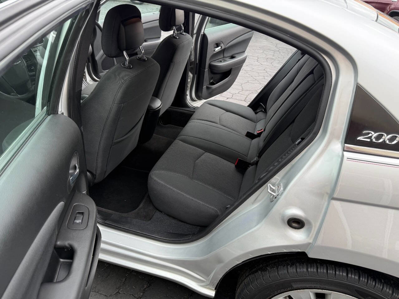 Used 2011 Chrysler 200 LX FWD image 13