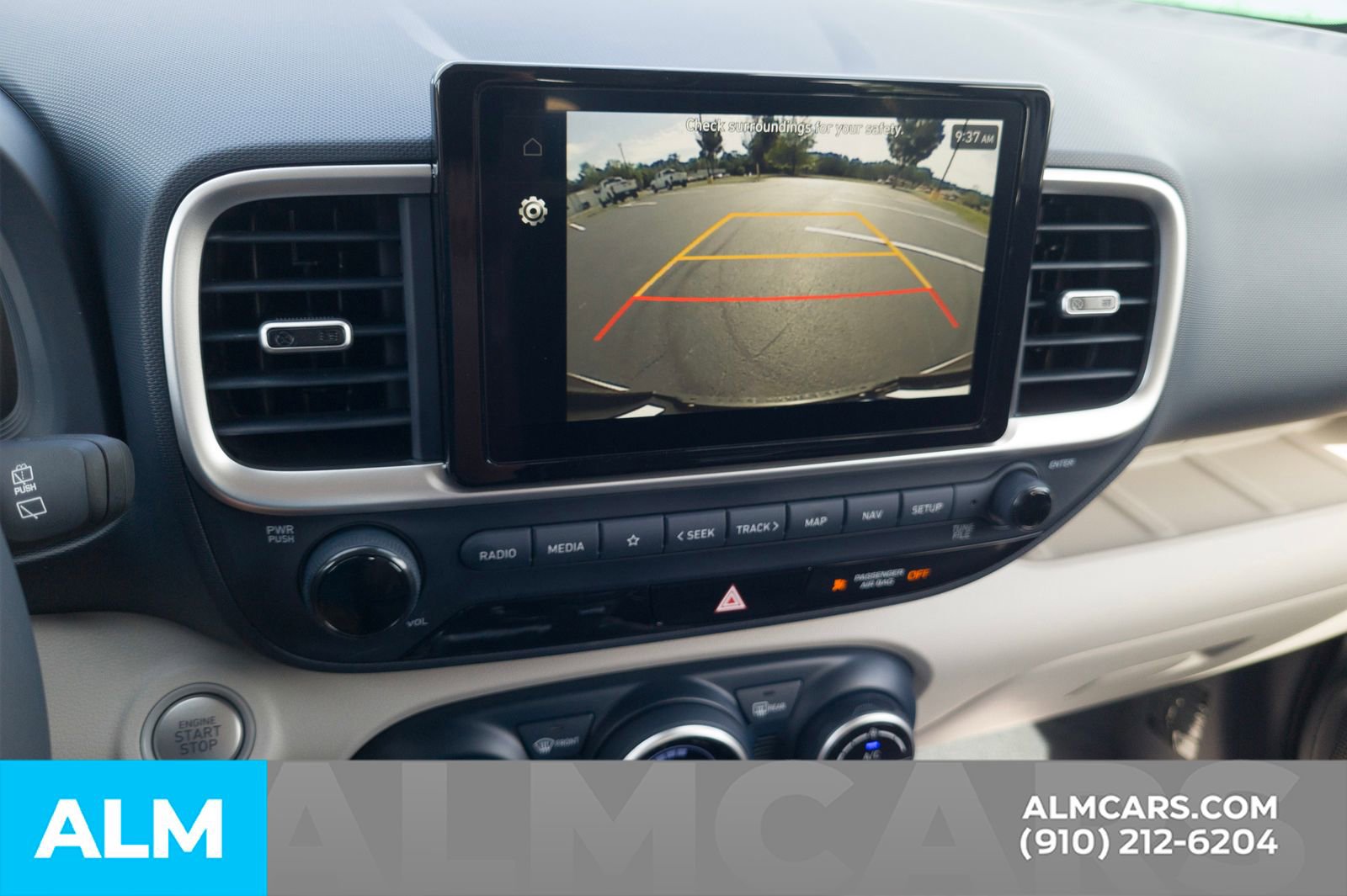 Certified 2025 Hyundai Venue Limited image 23