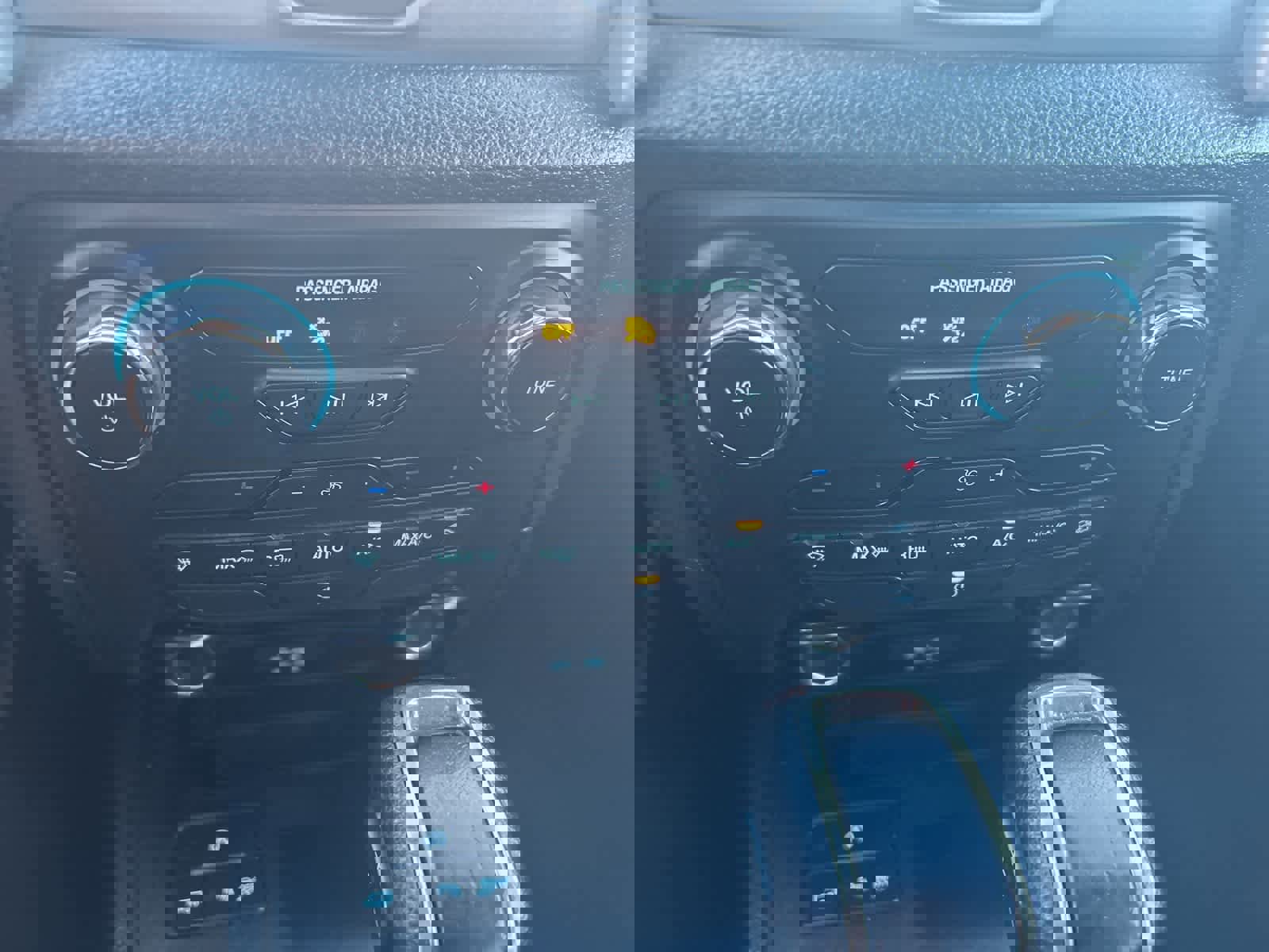 Used 2019 Ford Ranger XLT w/ Equipment Group 301A Mid image 41