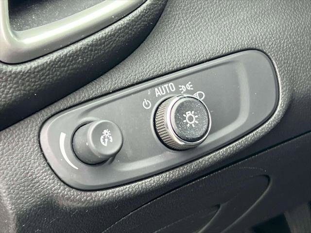 Used 2022 Chevrolet Trax LS w/ Tint and Cruise Package image 18