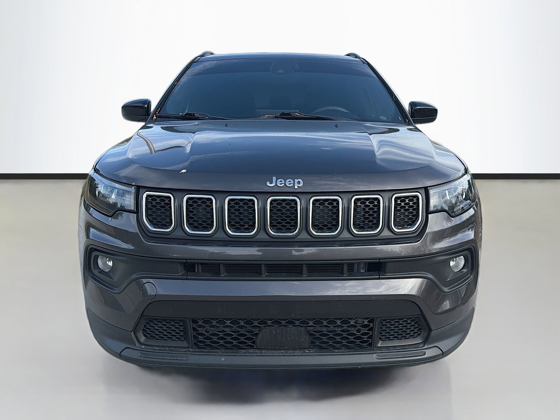 Used 2023 Jeep Compass Latitude image 9