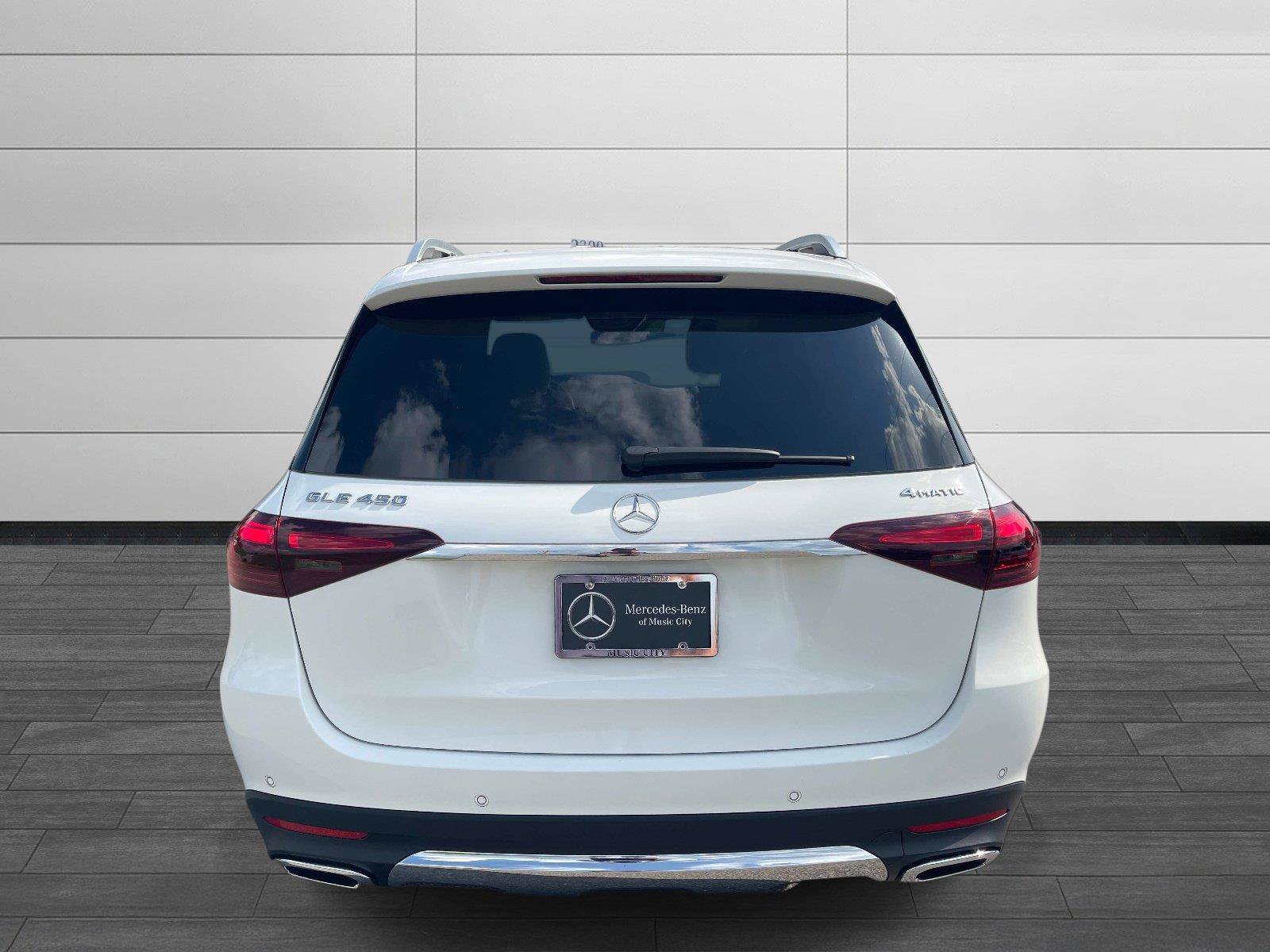 Certified 2025 Mercedes-Benz GLE 450 4MATIC image 4