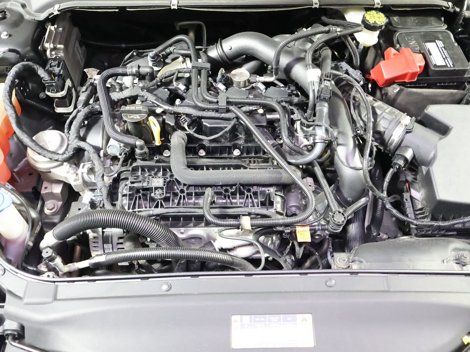 Used 2020 Ford Fusion SE FWD image 19