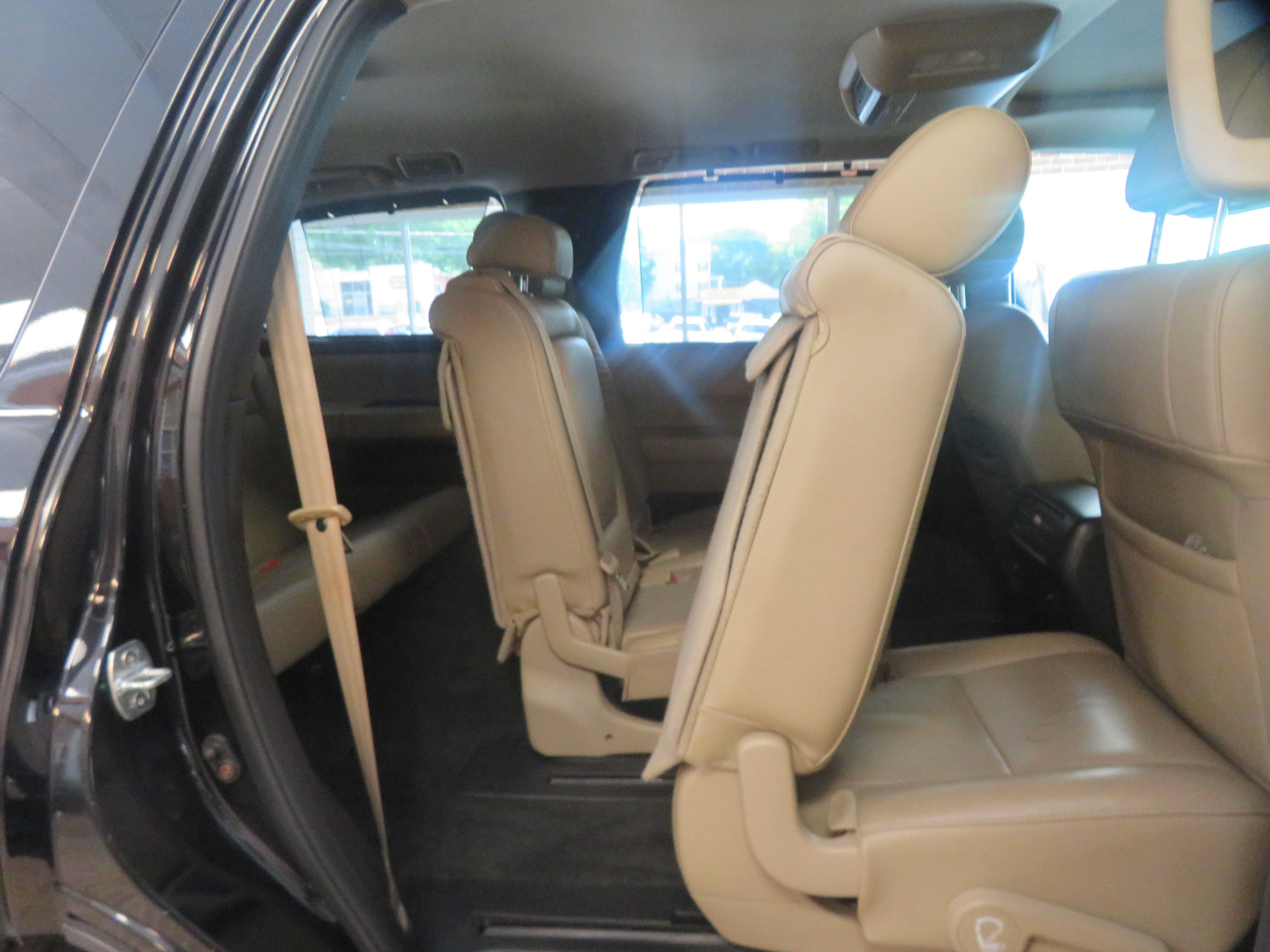 Used 2018 Toyota Sequoia Limited w/ Safety & Convenience Package AWD/4WD image 27