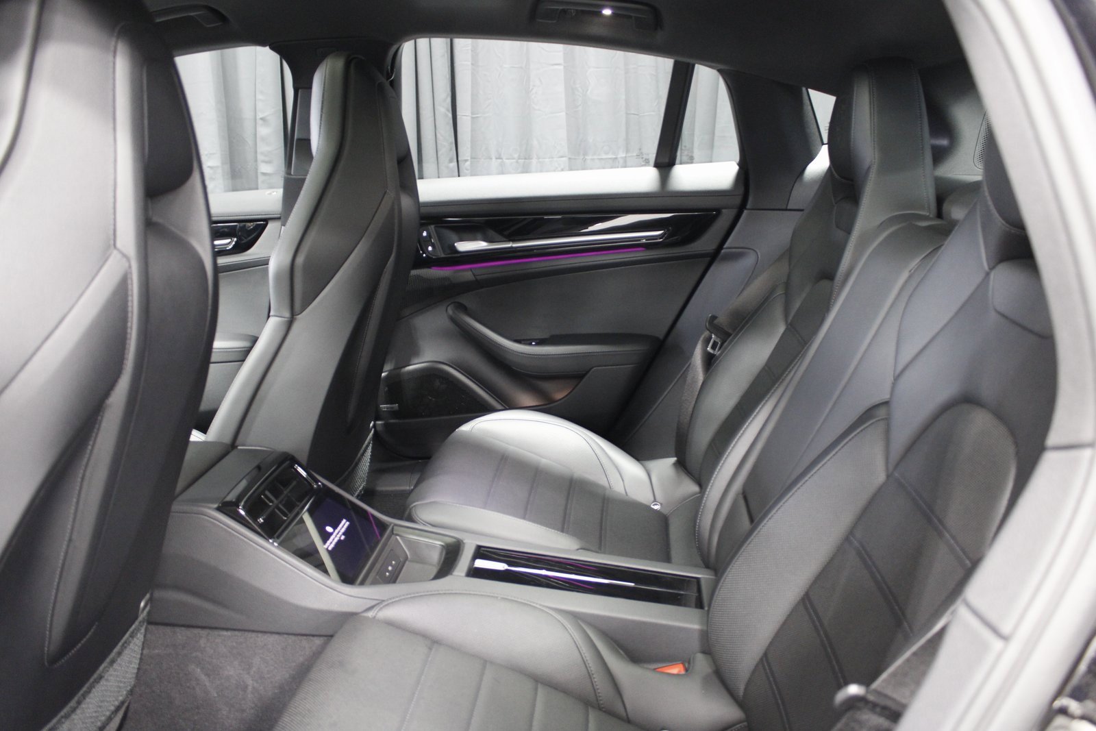 Certified 2025 Porsche Panamera 4 image 20