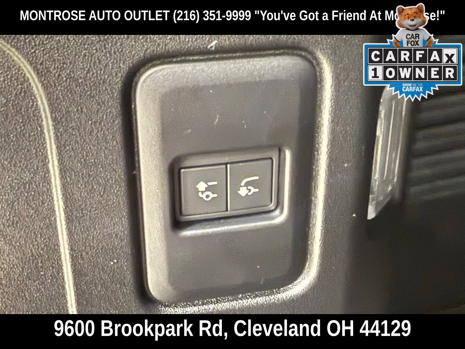 Certified 2025 Land Rover Defender 130 V8 AWD/4WD image 48