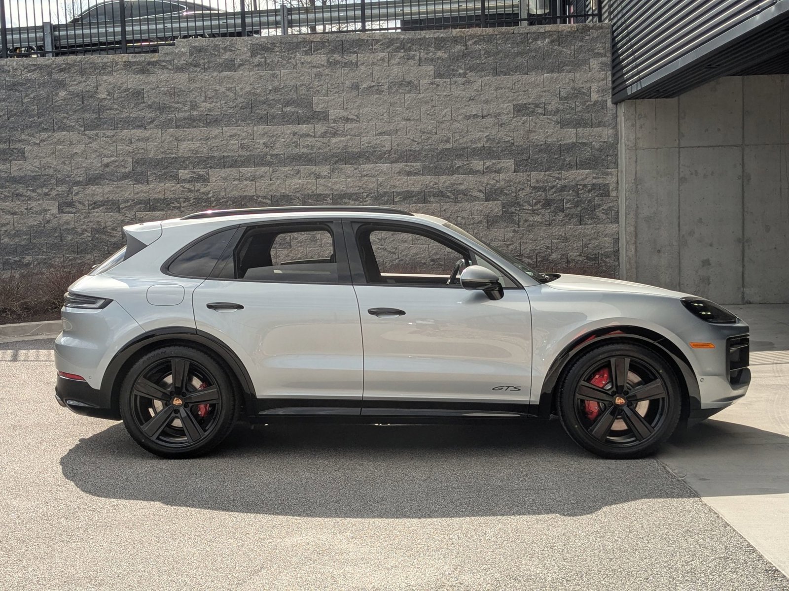 New 2026 Porsche Cayenne GTS image 8