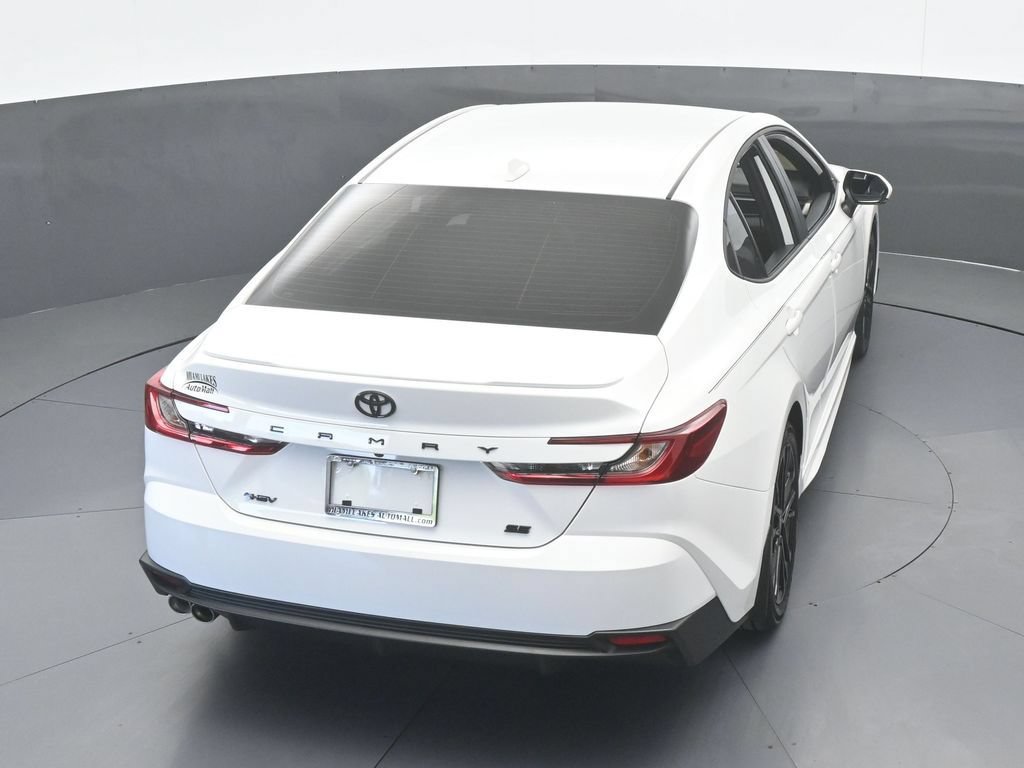 Used 2026 Toyota Camry SE FWD image 54