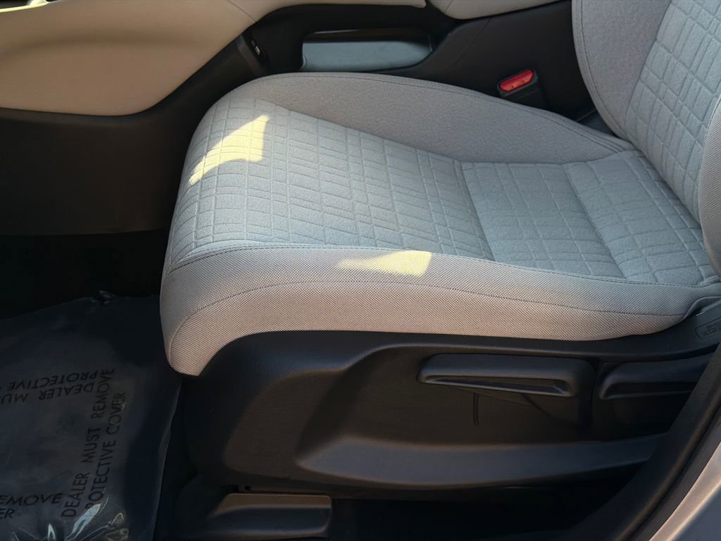 Used 2023 Honda HR-V LX image 14