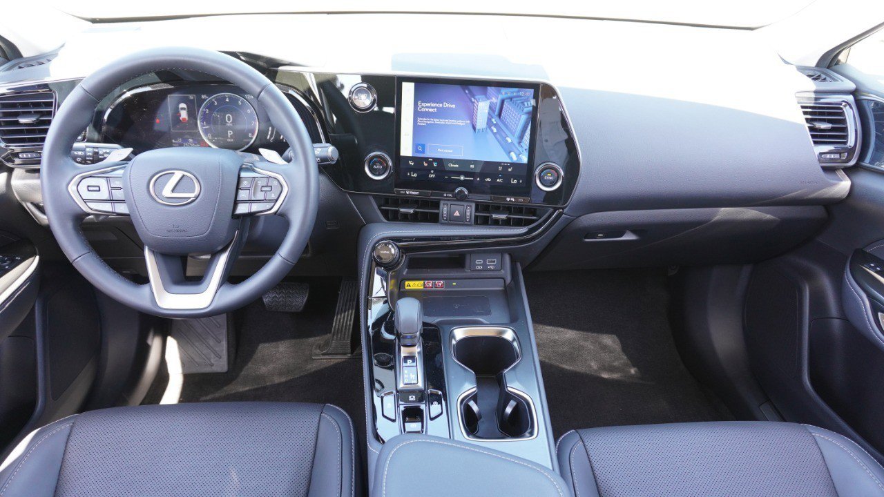 Certified 2024 Lexus NX 250 FWD image 27