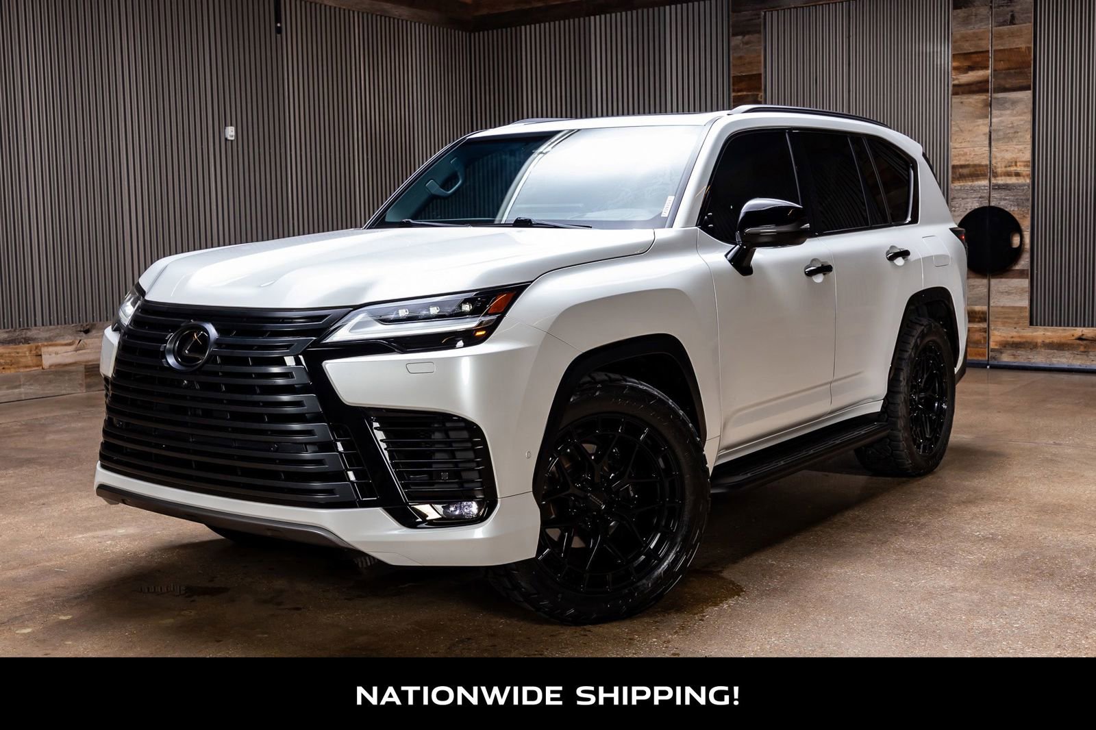 Used 2025 Lexus LX 700h Overtrail w/ Accessory Package (Z1) image 4
