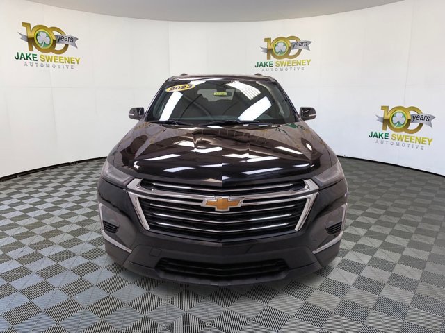 Used 2023 Chevrolet Traverse LT image 3