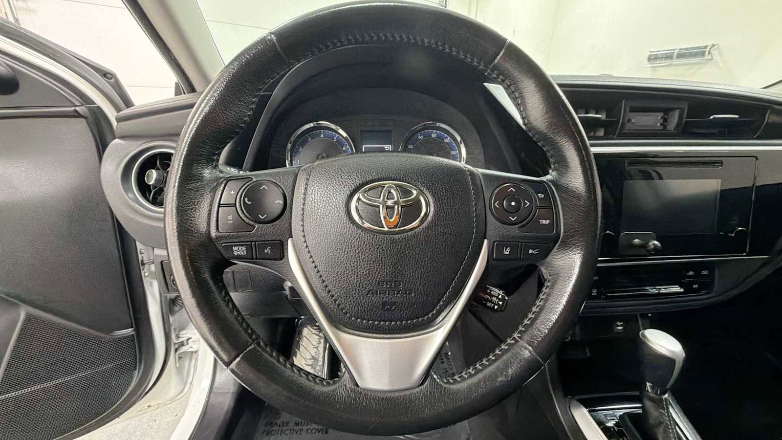 Certified 2019 Toyota Corolla SE FWD image 16