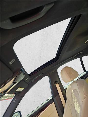 Used 2023 BMW 530i w/ Convenience Package image 15