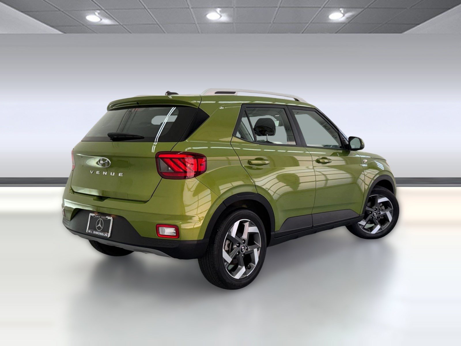 Used 2023 Hyundai Venue SEL FWD image 8