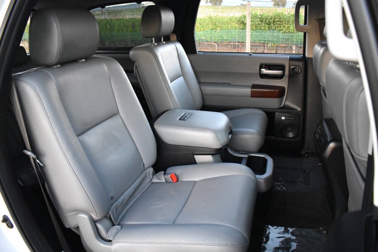 Used 2013 Toyota Sequoia Platinum AWD/4WD image 53