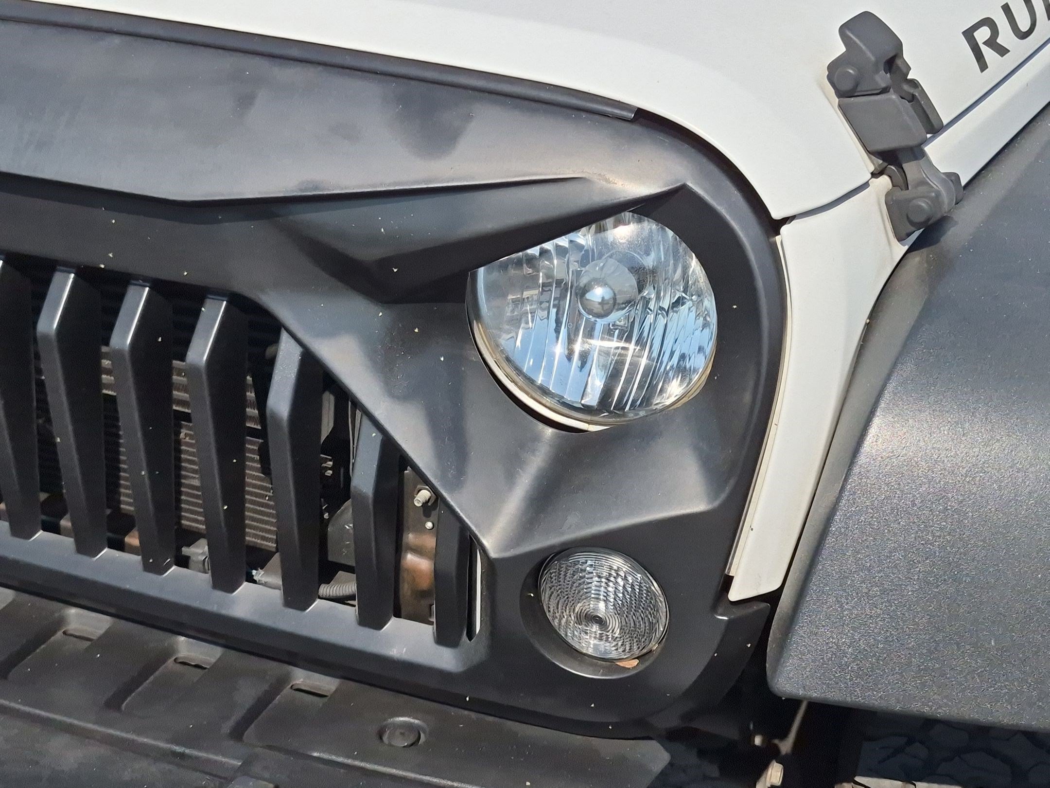 Used 2016 Jeep Wrangler Unlimited Rubicon w/ Connectivity Group AWD/4WD image 10
