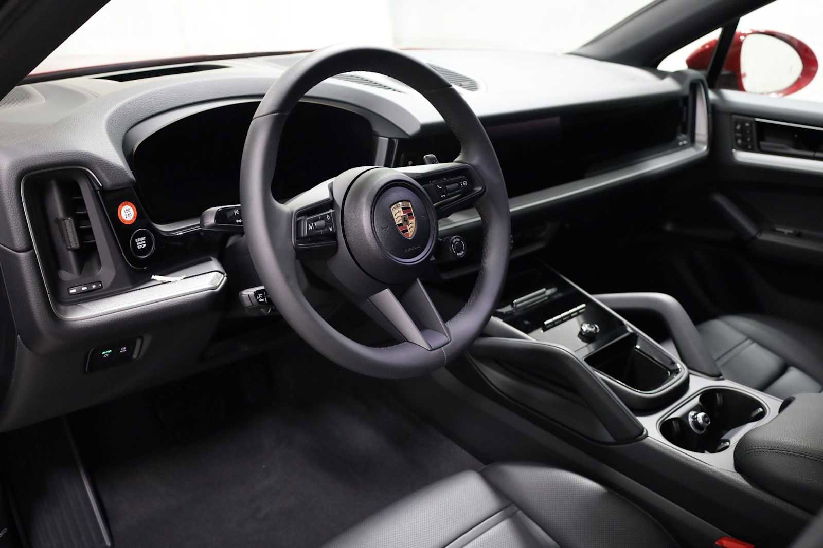 New 2025 Porsche Cayenne Coupe image 4
