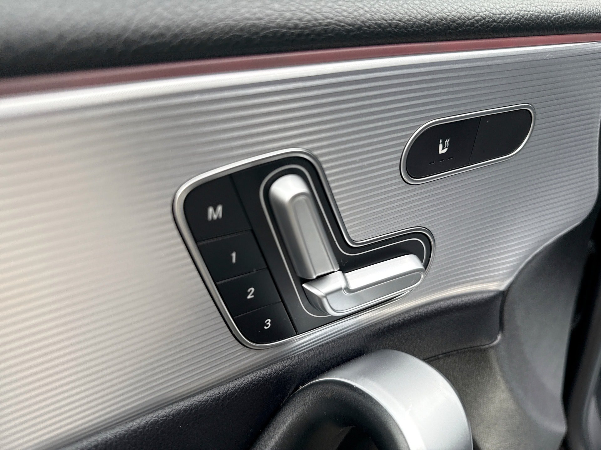 Used 2019 Mercedes-Benz A 220 4MATIC w/ Premium Package image 14