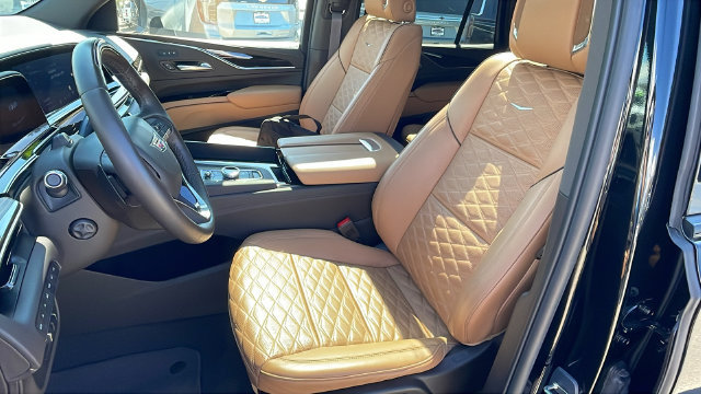 Used 2023 Cadillac Escalade Sport w/ Touring Package AWD/4WD image 11