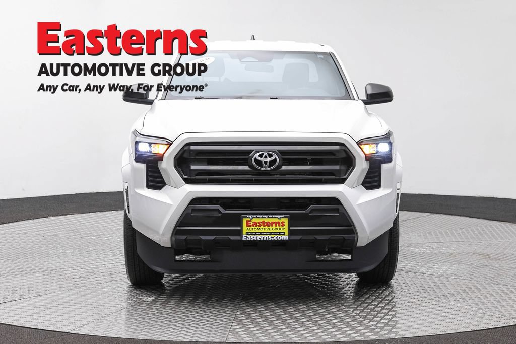 Used 2025 Toyota Tacoma SR RWD image 3