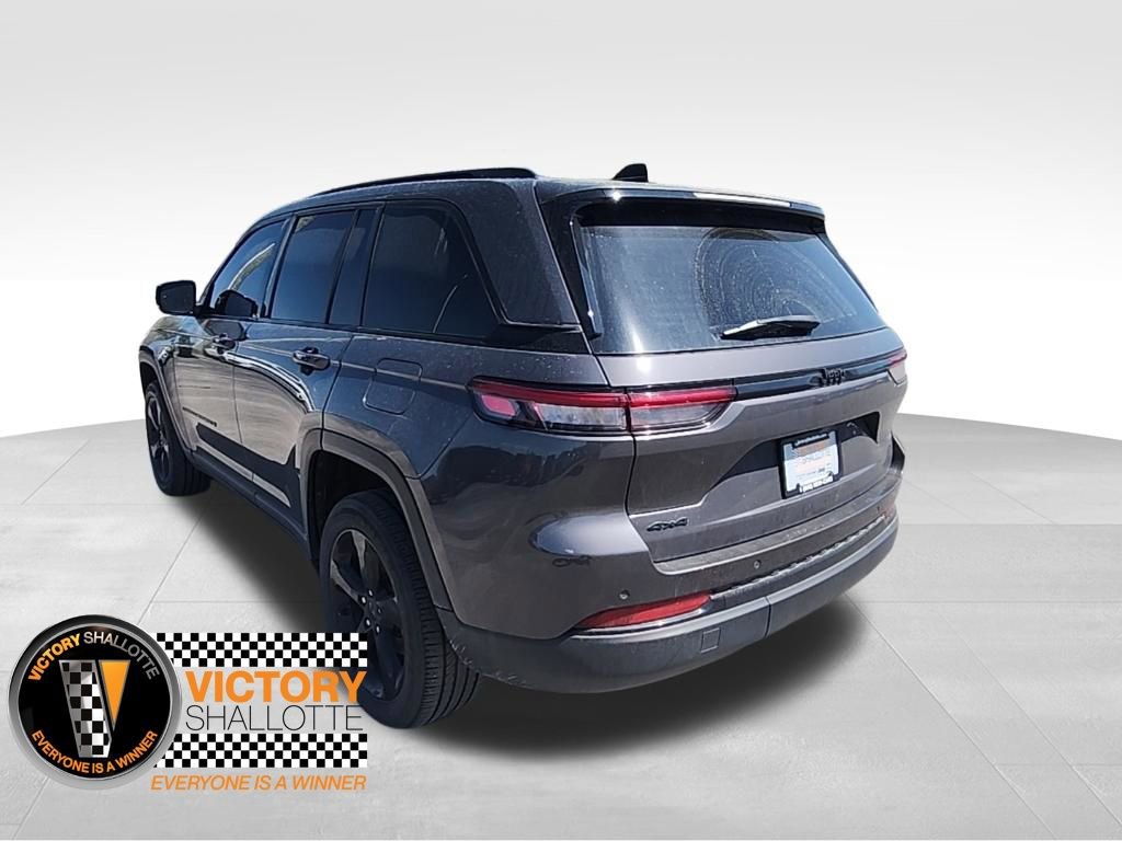 Used 2023 Jeep Grand Cherokee Altitude image 21
