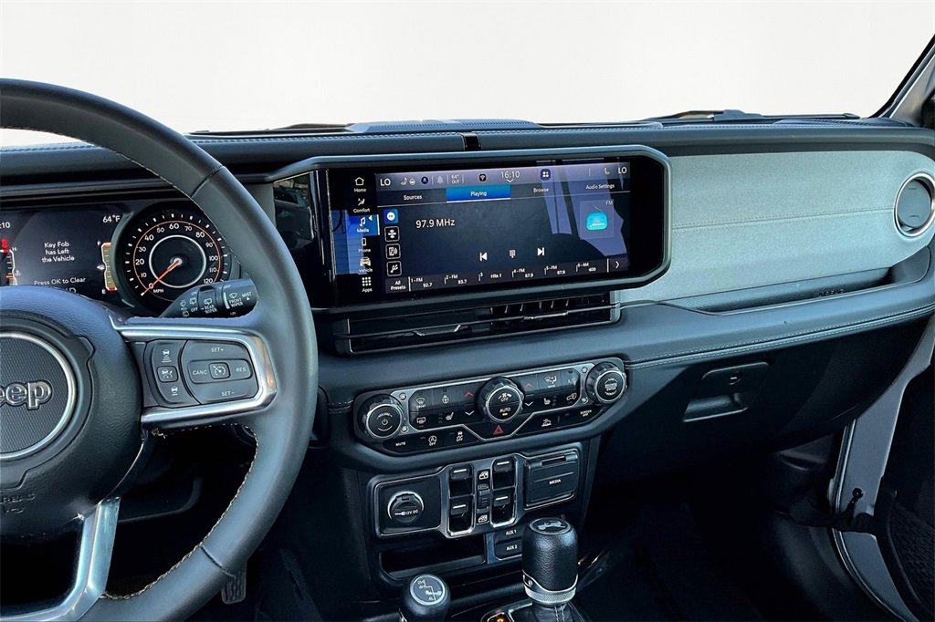 Used 2024 Jeep Wrangler Sahara image 6