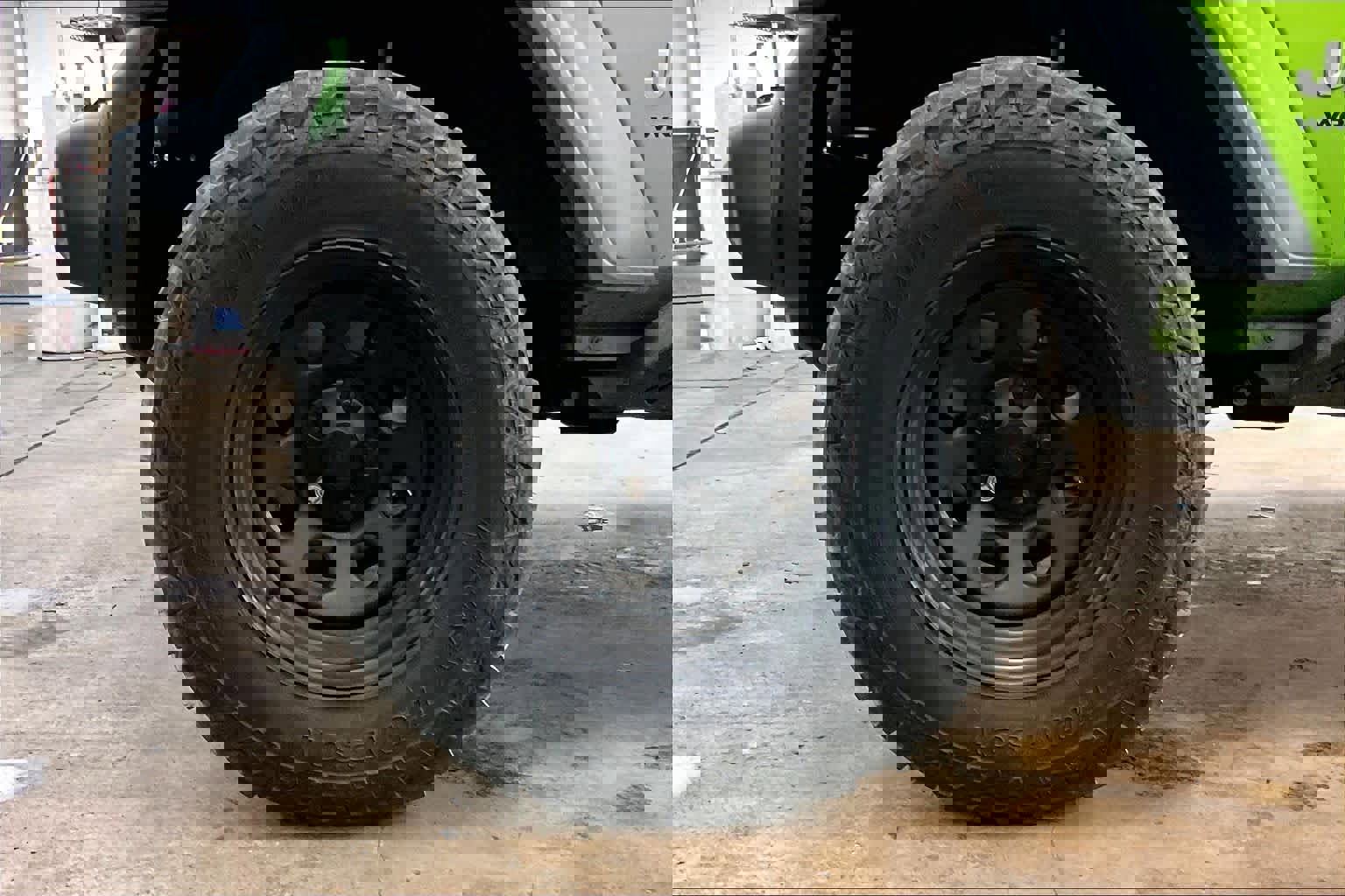 Used 2018 Jeep Wrangler Unlimited Sport image 12