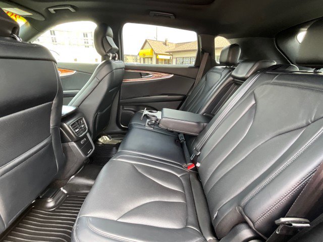 Used 2017 Lincoln MKX Reserve w/ Lincoln MKX Climate Package image 34